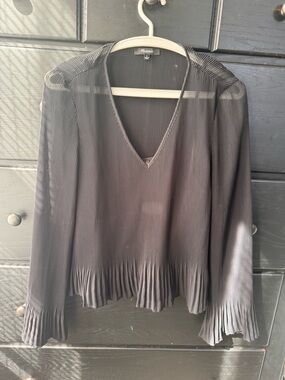 Madewell Black Pleated V-Neck Long Sleeve Blouse